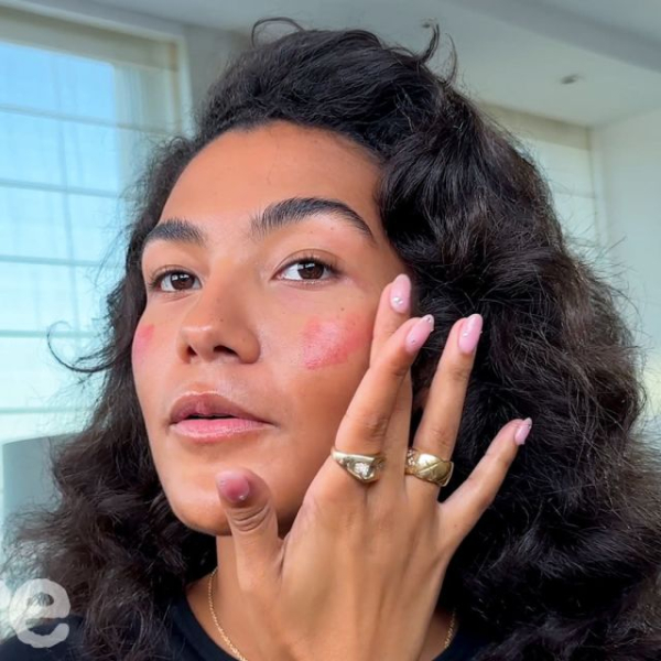 Olivia Dean's 10-Minute Routine for Healthy Hair & Dewy Skin
